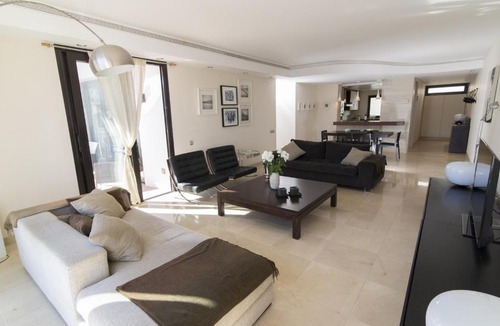Puerto Banus Apartment | Paradise at Puerto Banus