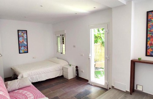 Golden Mile Apartment | Precioso estudio con patio