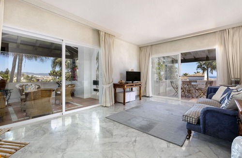 Golden Mile Apartment | Puente Romano Penthouse