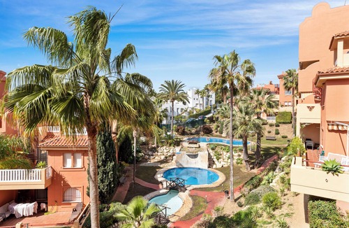 Cabopino Apartment | Reserva De Marbella apt by Costarentals - Ref M43