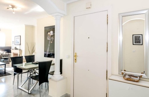 Nueva Andalucia Apartment | SAA- Comfortable Apartment near Puerto B