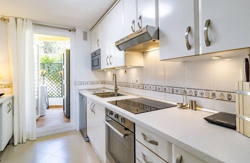 Nueva Andalucia Apartment | SAA2- comfortable apartment Puerto banus