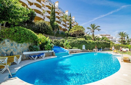 Nueva Andalucia Apartment | SAT2 - Modern 2 bedroom apartment with ocean view