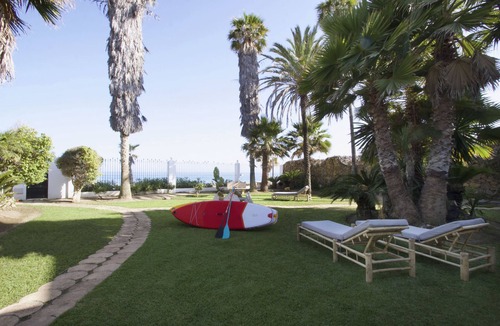 Golden Mile Villa | Seafront 2 villas in Golden Mile, Marbella - safe summer on the beach in privacy