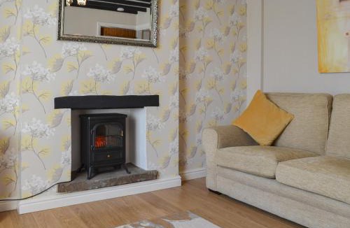 Scarborough House | Squirrel Cottage