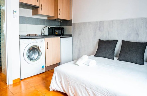Marbella City Centre Apartment | Studio flat ∙ 1 bedroom ∙ 1 guest