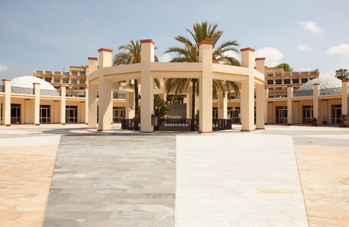 Nikki Beach Apartment | Studio in Marbella beachfront with pool