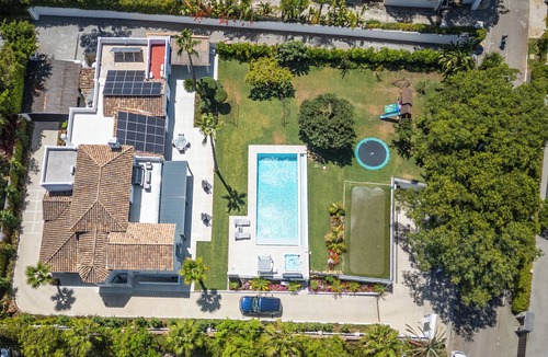 Guadalmina Villa | Stunning 6-Bedroom Villa in Guadalmina Baja