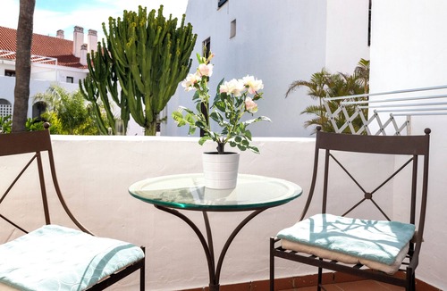 Nueva Andalucia House | Sun Drenched Beautiful Home from Home Luxury