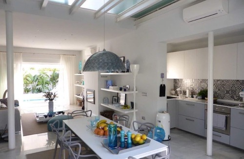 Urbanizacion Marbessa Villa | Sunny Beach Villa (Marbesa) Marbella with fantastic sea views, private pool
