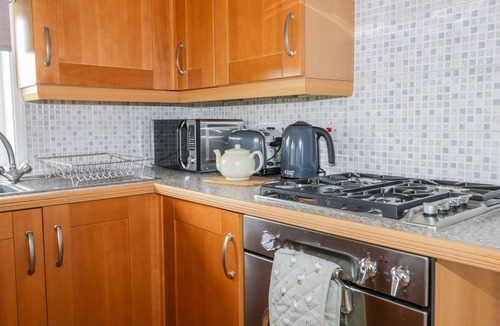 Scalby Cottage | THIRLEY BECK LODGE, pet friendly, with a garden in Harwood Dale