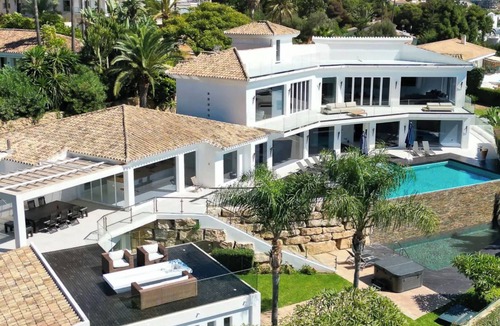 Urbanizacion Hacienda las Chapas Villa | Villa '149' with Sea View, Wi-Fi and Air Conditioning