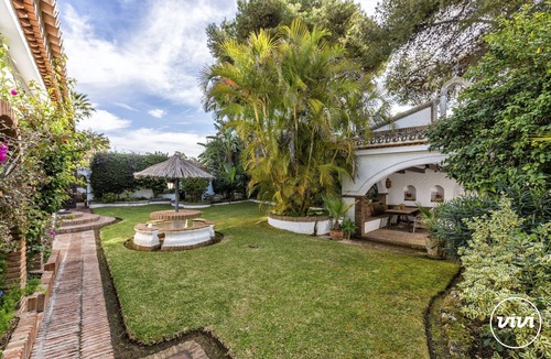 Urbanizacion Costabella Villa | Villa Bella | Villa with pool in Marbella