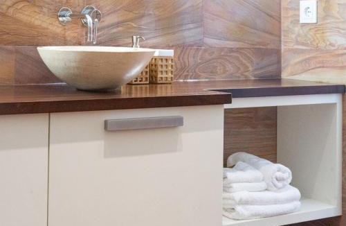Urbanizacion Costabella Villa | Villa in Marbella near Beach