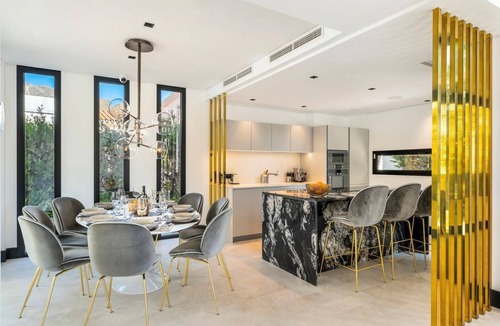 Golden Mile Villa | Villa Los Elementos - Four Bedroom Villa, Sleeps 10