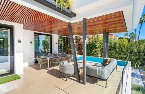 Golden Mile Villa | Villa Los Elementos - Four Bedroom Villa, Sleeps 10