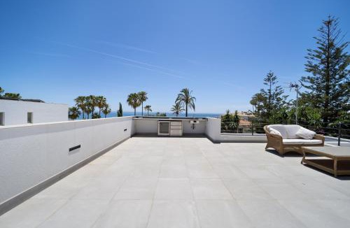 Golden Mile Villa | Villa Rio Verde beachfront