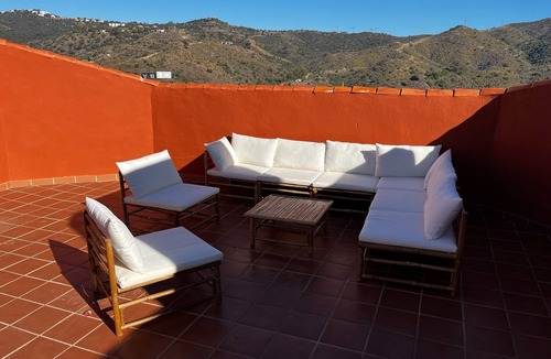 Urbanizacion Hacienda las Chapas Apartment | Vrbo Property