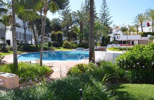 Nikki Beach Apartment | White Pearl Beach L2