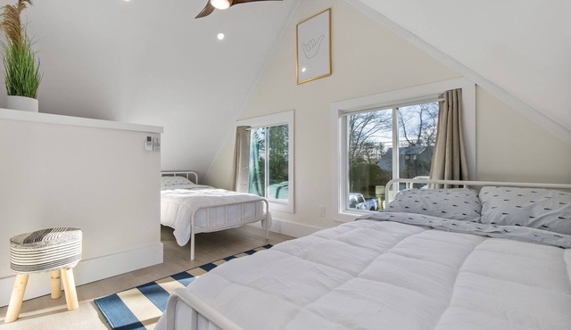 Sandy Biscuits A-Frame Cottage @ Plaice Cove