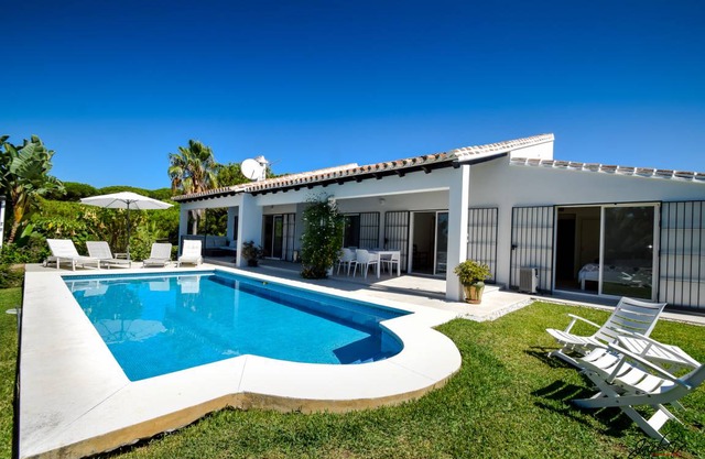 200 m² Villa ∙ 4 bedrooms ∙ 10 guests