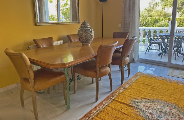 Beautiful Villa In El Rosario, Marbella With Private Pool & South Facing Garden