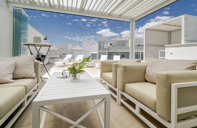 LAB5 - Modern 3 bedroom penthouse in San Pedro