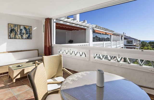 Las Canas Beach, Marbella golden Mile, first line beach
