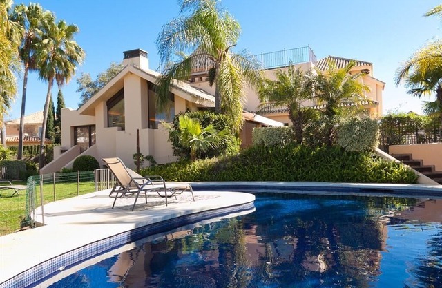 Modern family villa with private pool & garden, El Rosario, Marbella, close to facilities