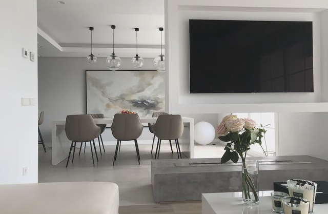 Modern Penthouse in Puente Romano