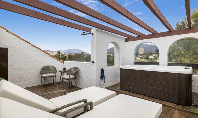 Nueva Andalucia Apartment | 115 m² Apartment ∙ 3 bedrooms ∙ 6 guests