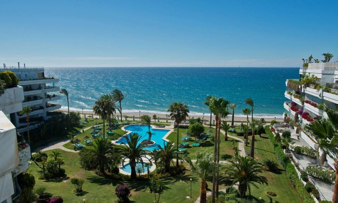 Golden Mile Apartment | 128 m² Apartment ∙ 3 bedrooms ∙ 6 guests