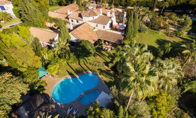 Marbella Villa | 1330 m² Villa ∙ 9 bedrooms ∙ 15 guests