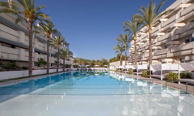 Golden Mile Hotel | 170 m² Hotel ∙ 127 guests