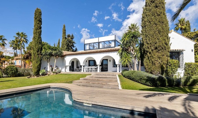 Urbanizacion Hacienda las Chapas Villa | 180 m² Villa ∙ 5 bedrooms ∙ 10 guests