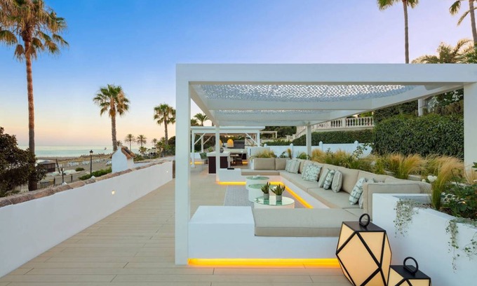 Golden Mile Villa | 200 m² Villa ∙ 5 bedrooms ∙ 10 guests