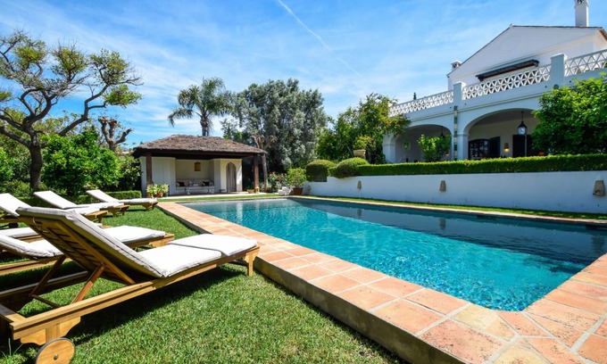 Urbanizacion el Rosario Villa | 422 m² Villa ∙ 6 bedrooms ∙ 12 guests