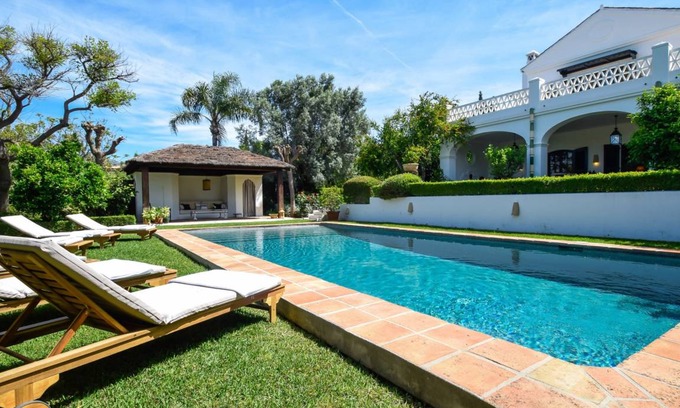 Urbanizacion el Rosario Villa | 422 m² Villa ∙ 6 bedrooms ∙ 12 guests