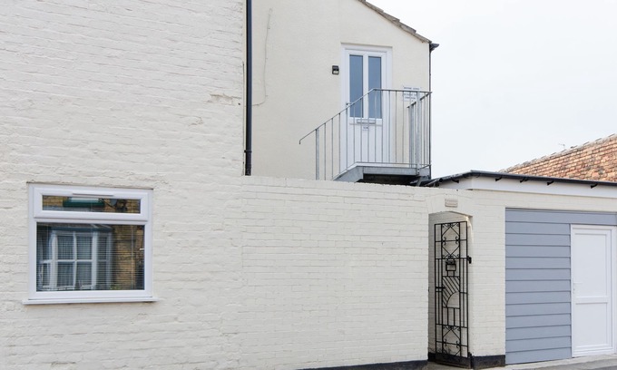 Scarborough Cottage | 53A HAMPTON ROAD, family friendly in Scarborough