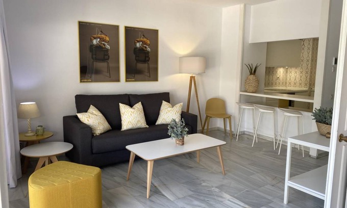 Golden Mile Apartment | 70 m² Apartment ∙ 1 bedroom ∙ 3 guests