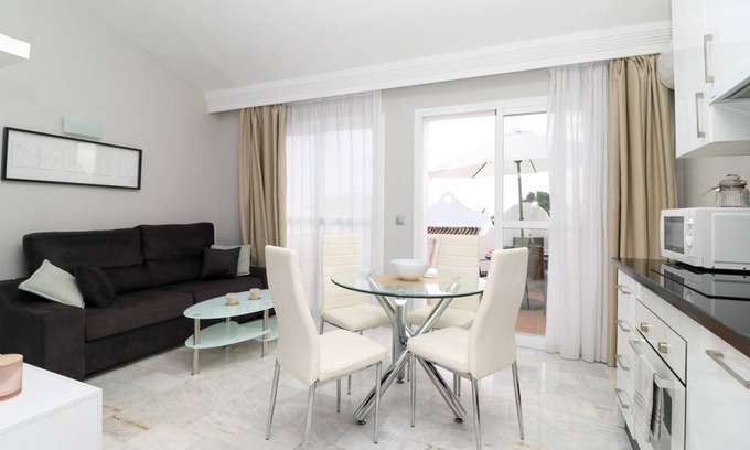 Urbanizacion Hacienda las Chapas Apartment | 70 m² Apartment ∙ 2 bedrooms ∙ 4 guests
