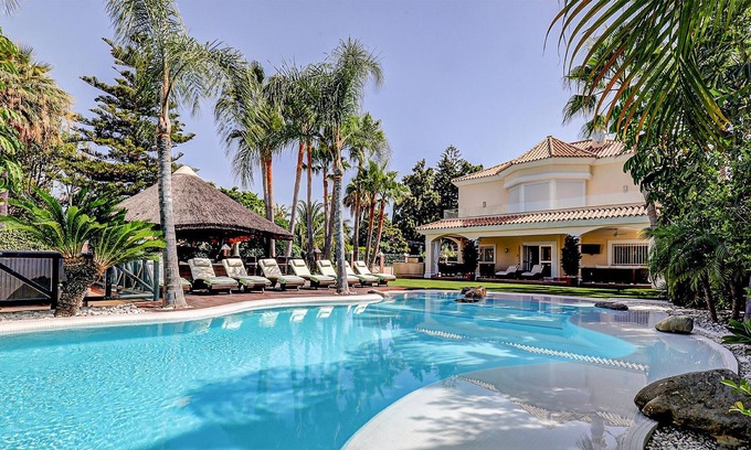 San Pedro de Alcantara House | Are you dreaming of an extraordinaire and luxurious vacation on the south coast of Spain?