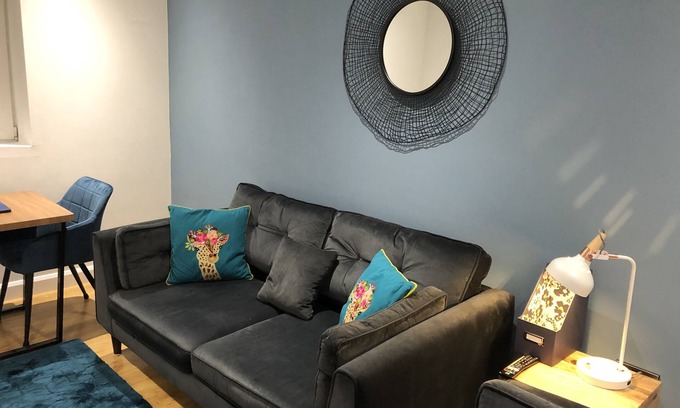 South Cliff Apartment | Beautiful and stylish apartment with free parking