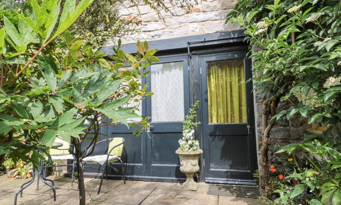 Scarborough Cottage | Cabin ∙ 1 bedroom ∙ 2 guests