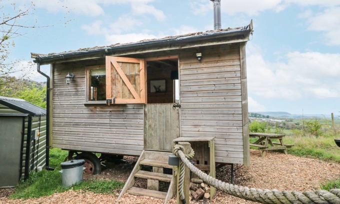 Scarborough Cottage | Cabin ∙ 1 bedroom ∙ 2 guests