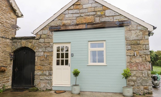 Scarborough Cottage | Cabin ∙ 1 bedroom ∙ 2 guests