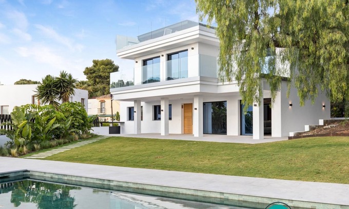 Nueva Andalucia Villa | Casa V - Stunning independent 7-bed Villa