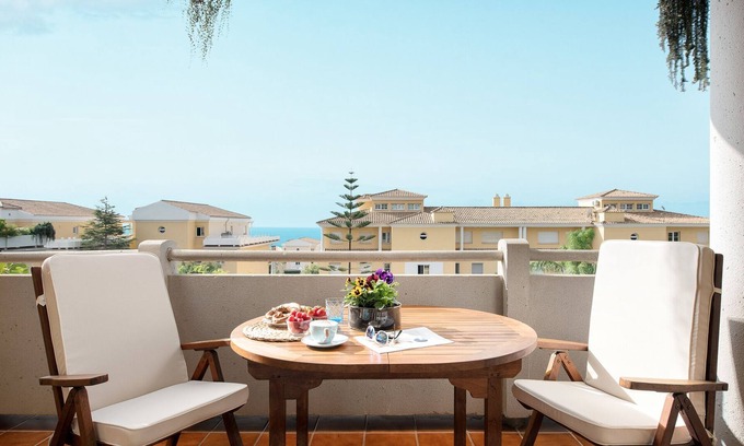 Marbella Apartment | First line golf apartment in Cabopino