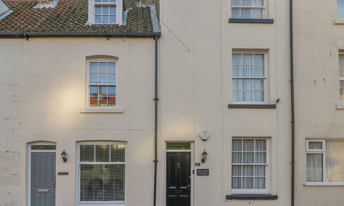 Scarborough Cottage | HARTWOOD COTTAGE, pet friendly, with a garden in Scarborough