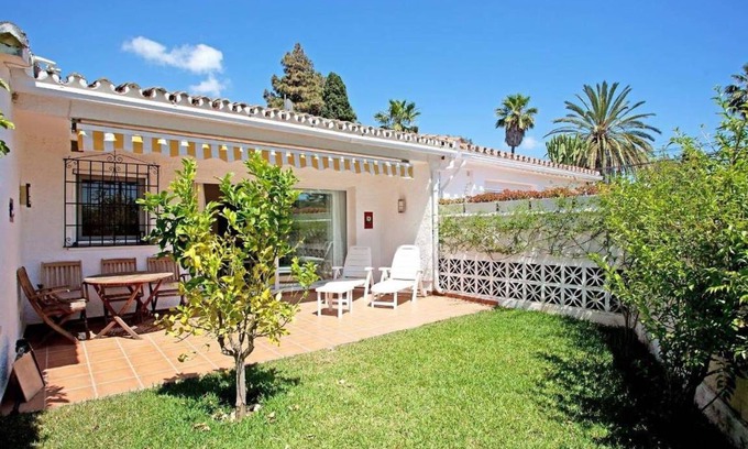 Urbanizacion Costabella House | House ∙ 1 bedroom ∙ 2 guests